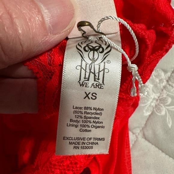 HAH Chic N Cheerful Bodysuit, Size XS (v) - Picture 9 of 10